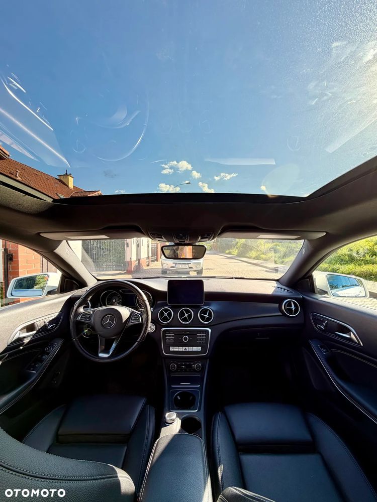 Mercedes-Benz CLA 250 7G-DCT - 10