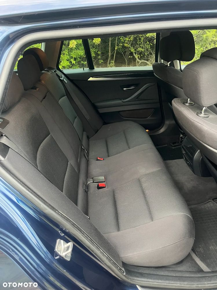 BMW Seria 5 520d Touring - 23