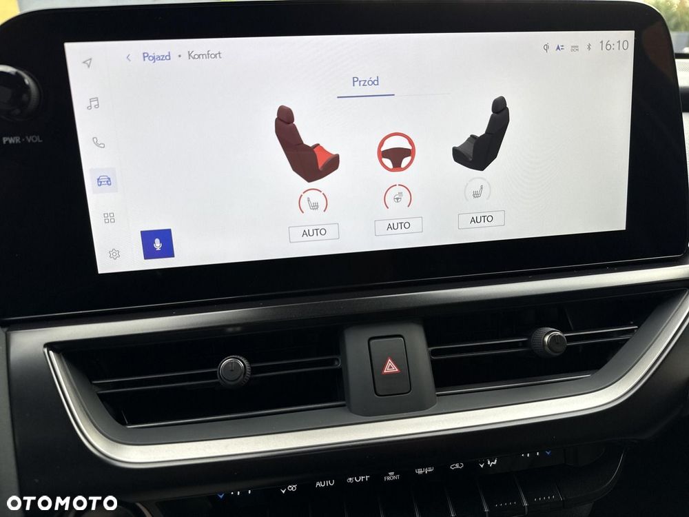 Lexus UX 300h F Sport Design - 22