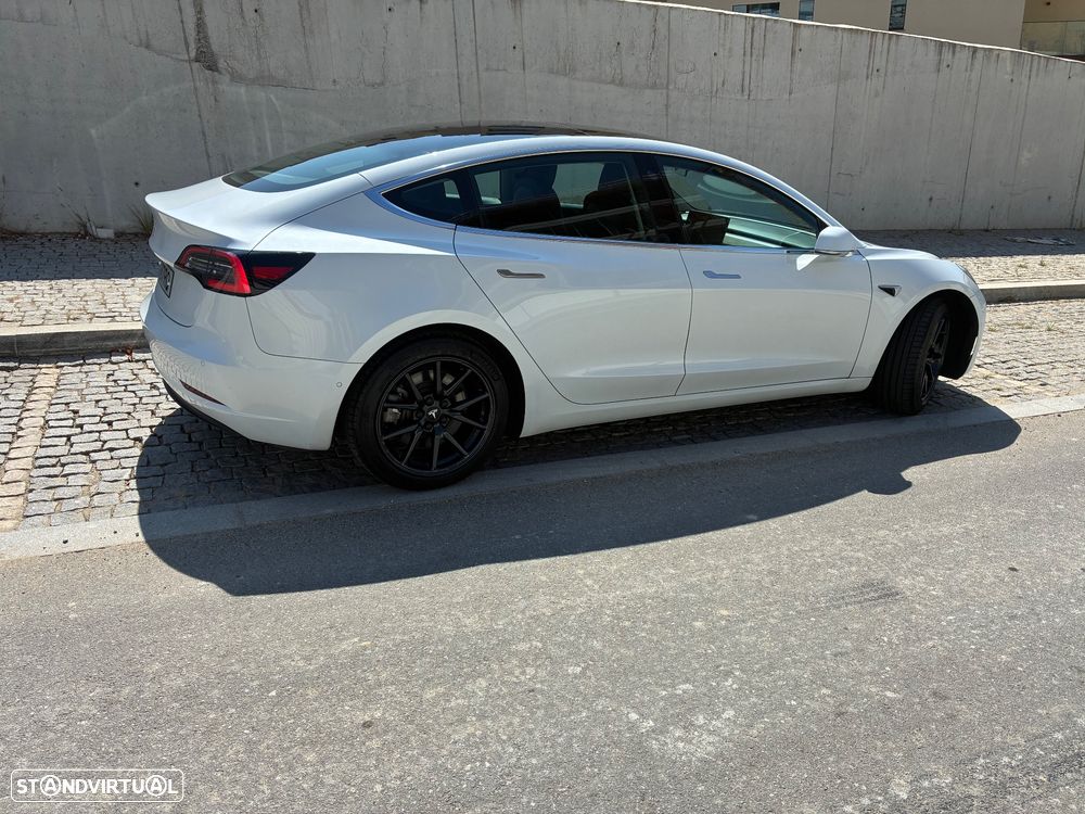 Tesla Model 3 Long Range Tração Traseira - 5