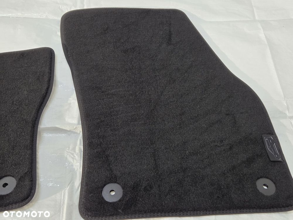 dywaniki dywaniki Ford Tourneo Connect tył AMN3CJ-K130B18-BA NOWE ORYGINAŁ - 3