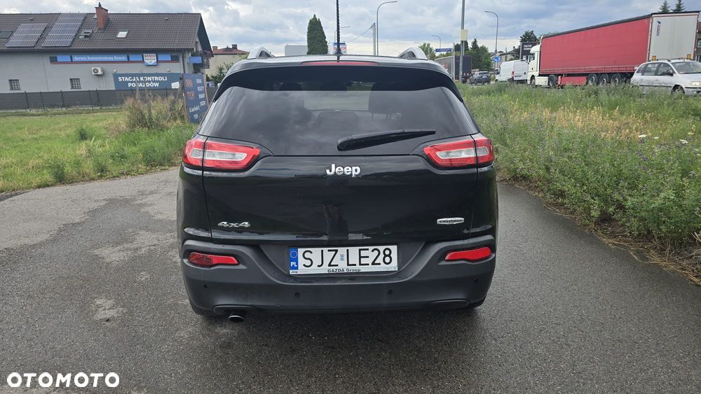 Jeep Cherokee - 6