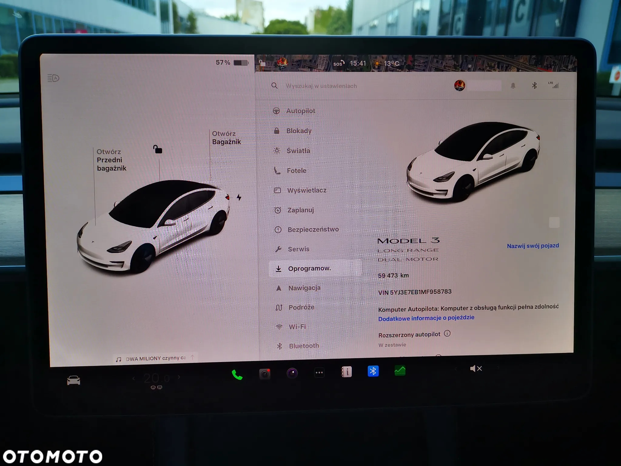 Tesla Model 3 - 32