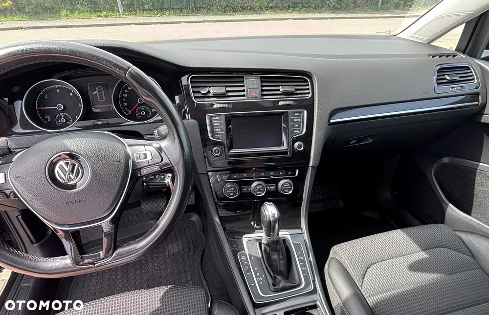 Volkswagen Golf 2.0 BlueTDI DSG Highline - 12