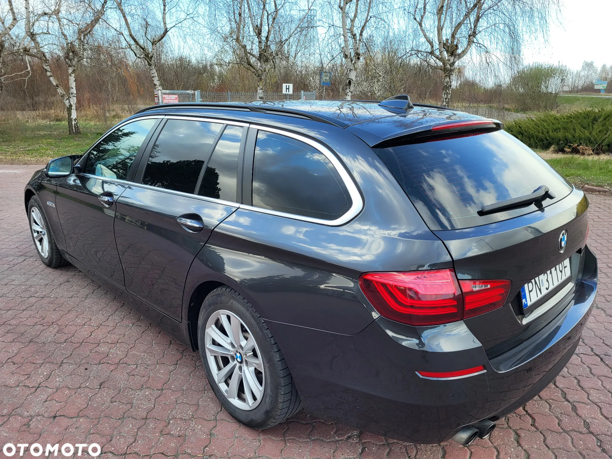 BMW Seria 5 518d Touring Luxury Line - 3