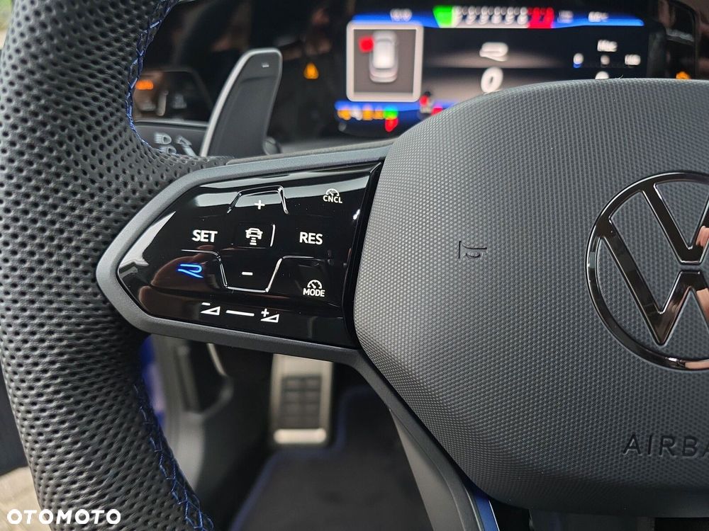 Volkswagen Golf Variant 2.0 TSI 4Motion R - 20