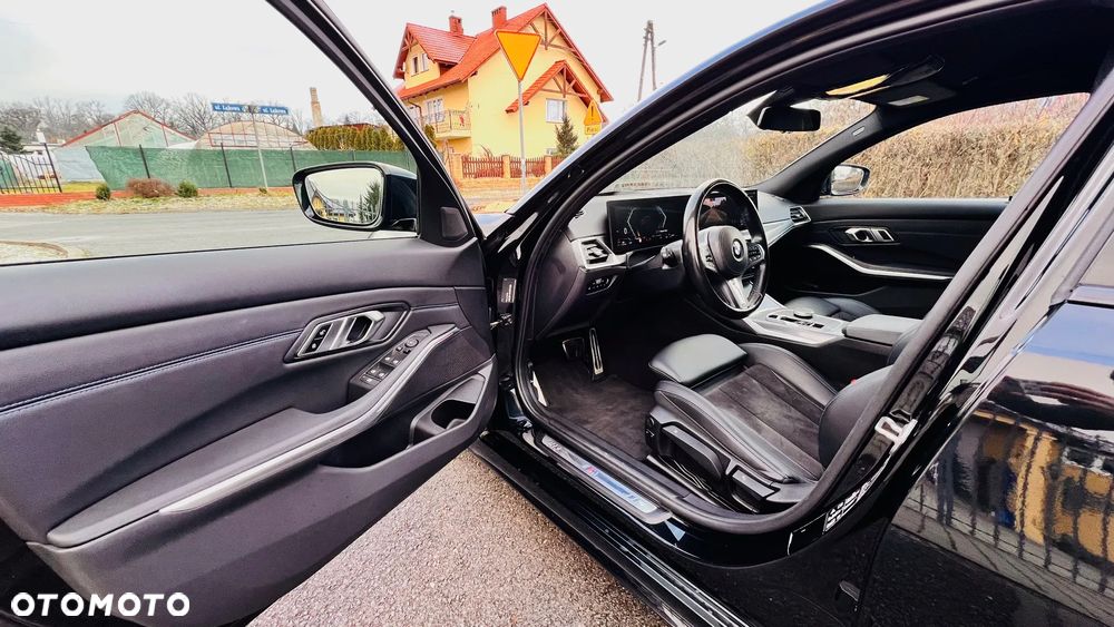 BMW Seria 3 320d xDrive M Sport Shadow sport - 19