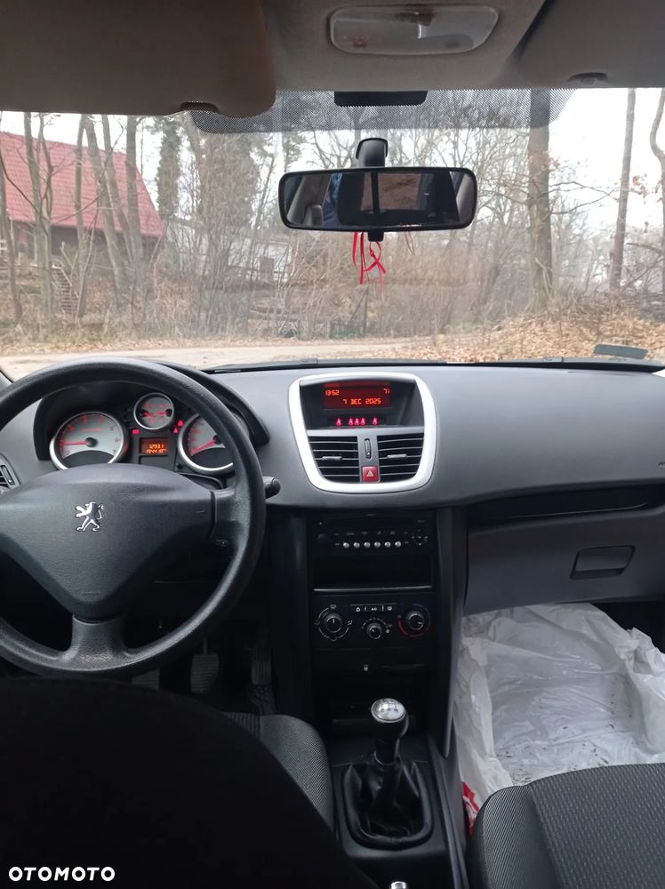 Peugeot 207 1.4 Trendy - 5