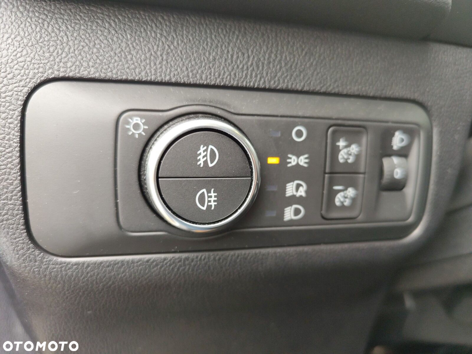Ford Kuga - 22