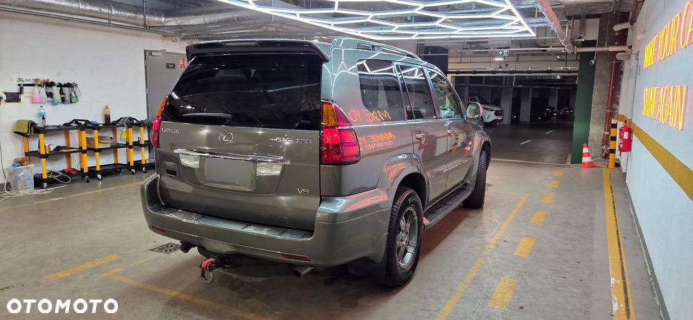 Lexus GX - 25