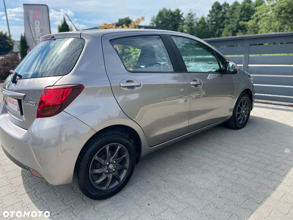 Toyota Yaris 1.33 VVT-i Edition - 13