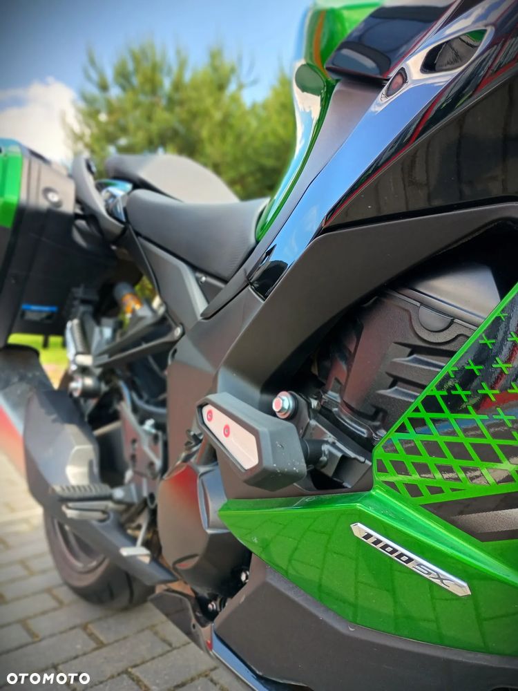 Kawasaki Ninja 1000 SX - 9