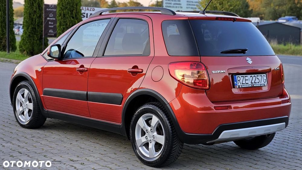 Suzuki SX4 1.6 Premium - 16