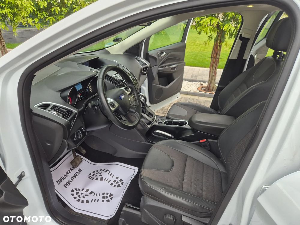 Ford Kuga 2.0 TDCi 4x4 Titanium - 20