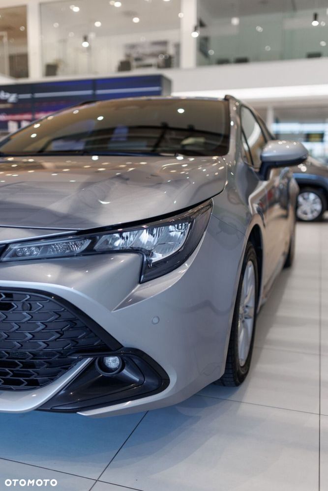 Toyota Corolla 1.8 Hybrid Comfort - 13