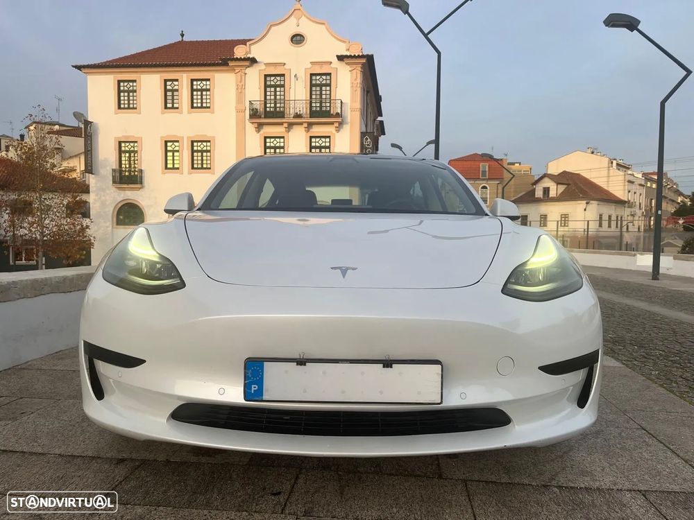 Tesla Model 3 RWD - 12