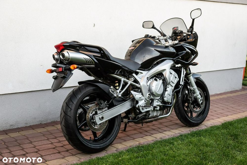 Yamaha FZ - 3