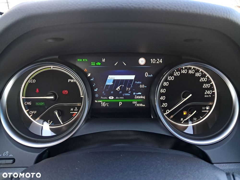 Toyota Camry 2.5 Hybrid Executive CVT - 17