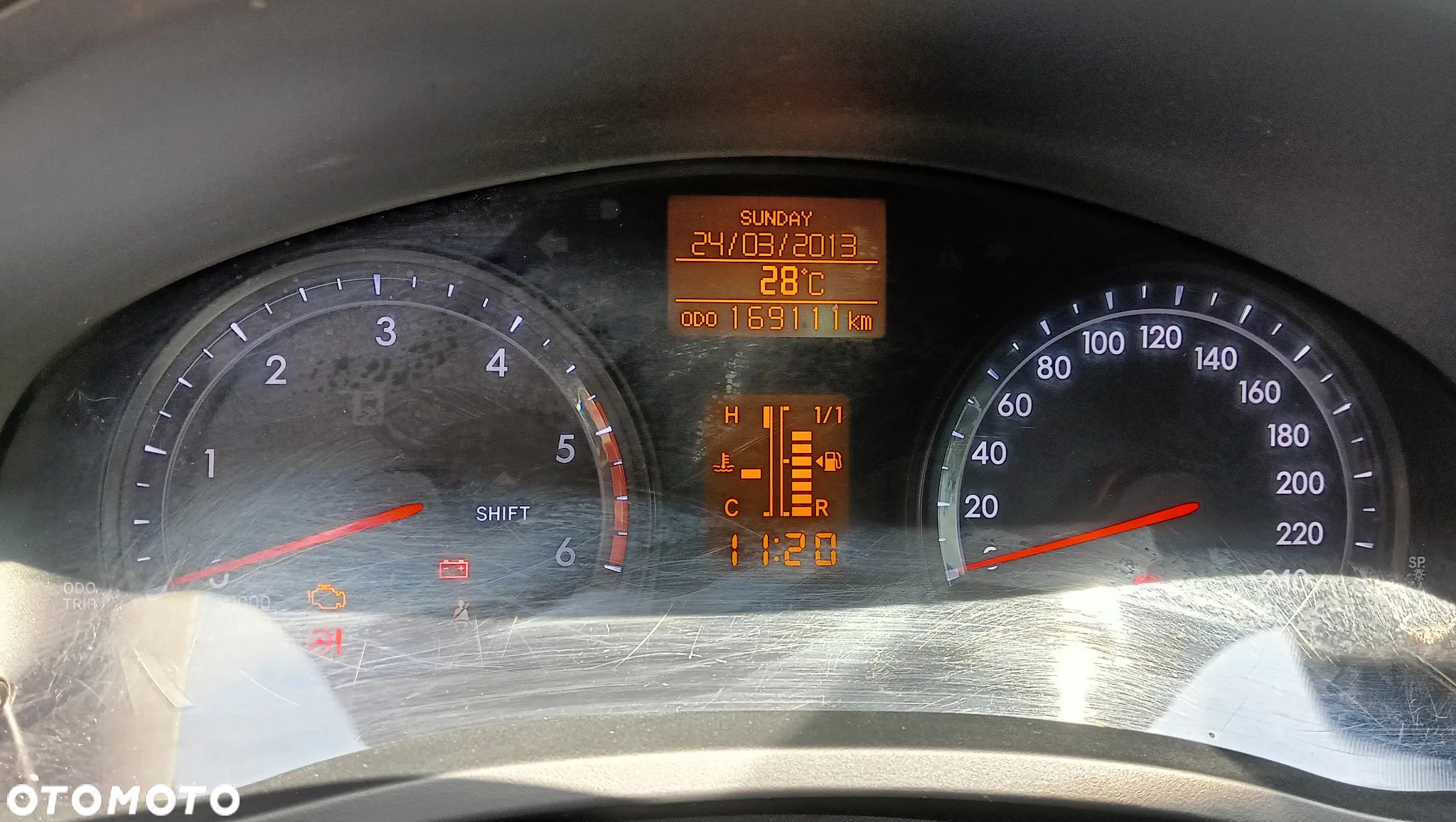 Toyota Avensis 2.0 D-4D Premium - 14