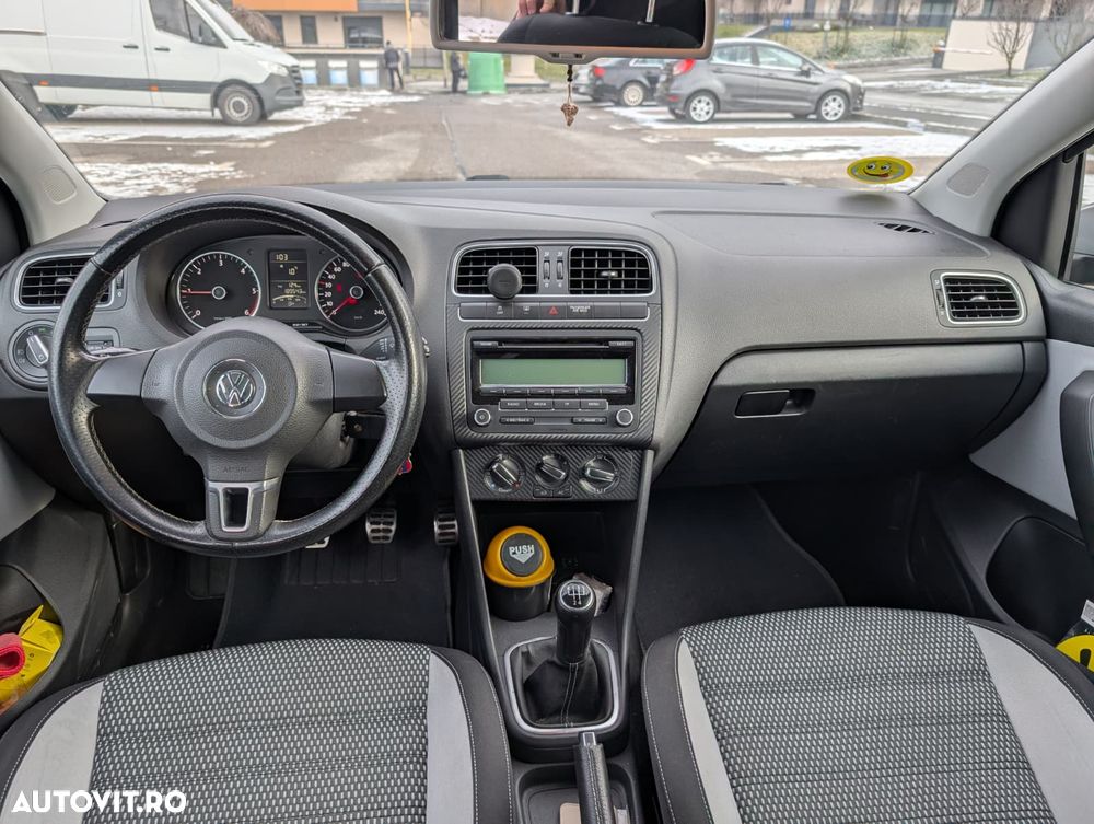 Volkswagen Polo 1.6 TDI CR DPF Highline - 12