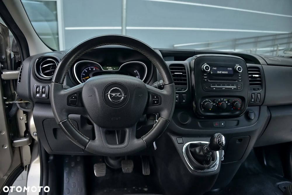 Opel Vivaro - 35