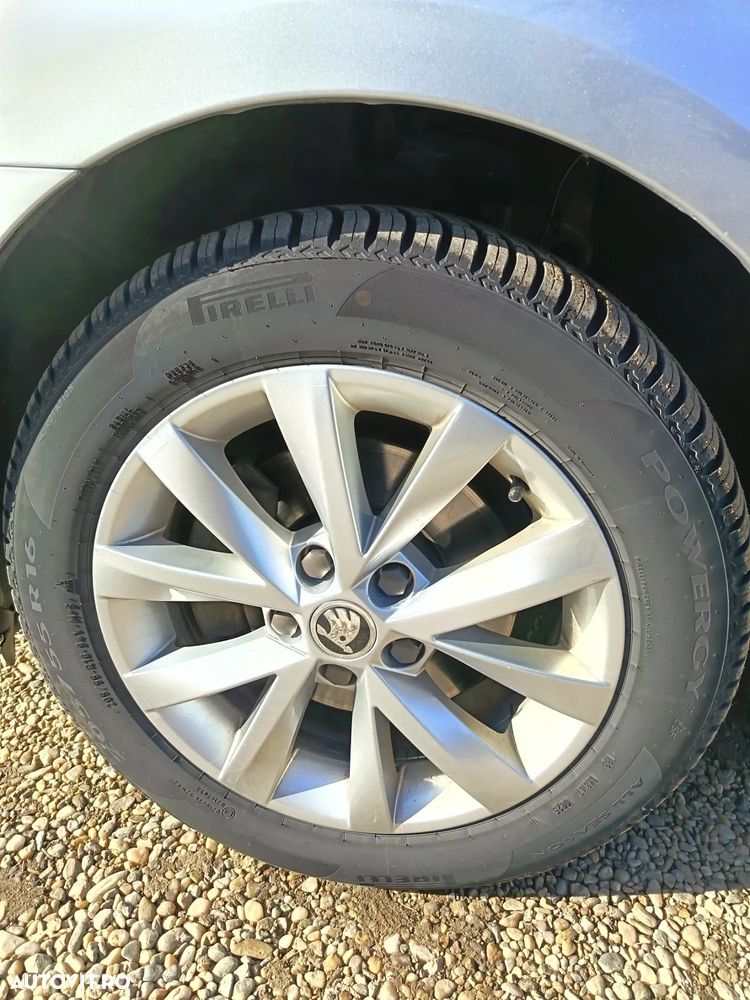 Skoda Octavia Combi 2.0 TDI (Green tec) DSG Style - 14