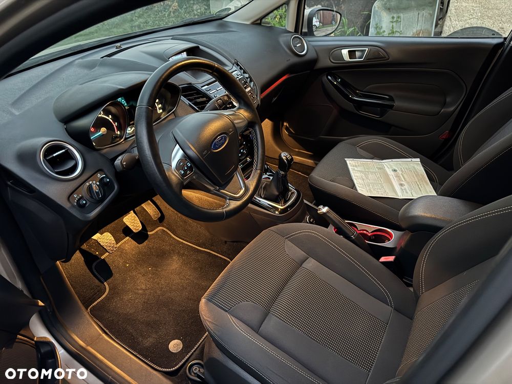 Ford Fiesta 1.0 EcoBoost S&S TITANIUM X - 12