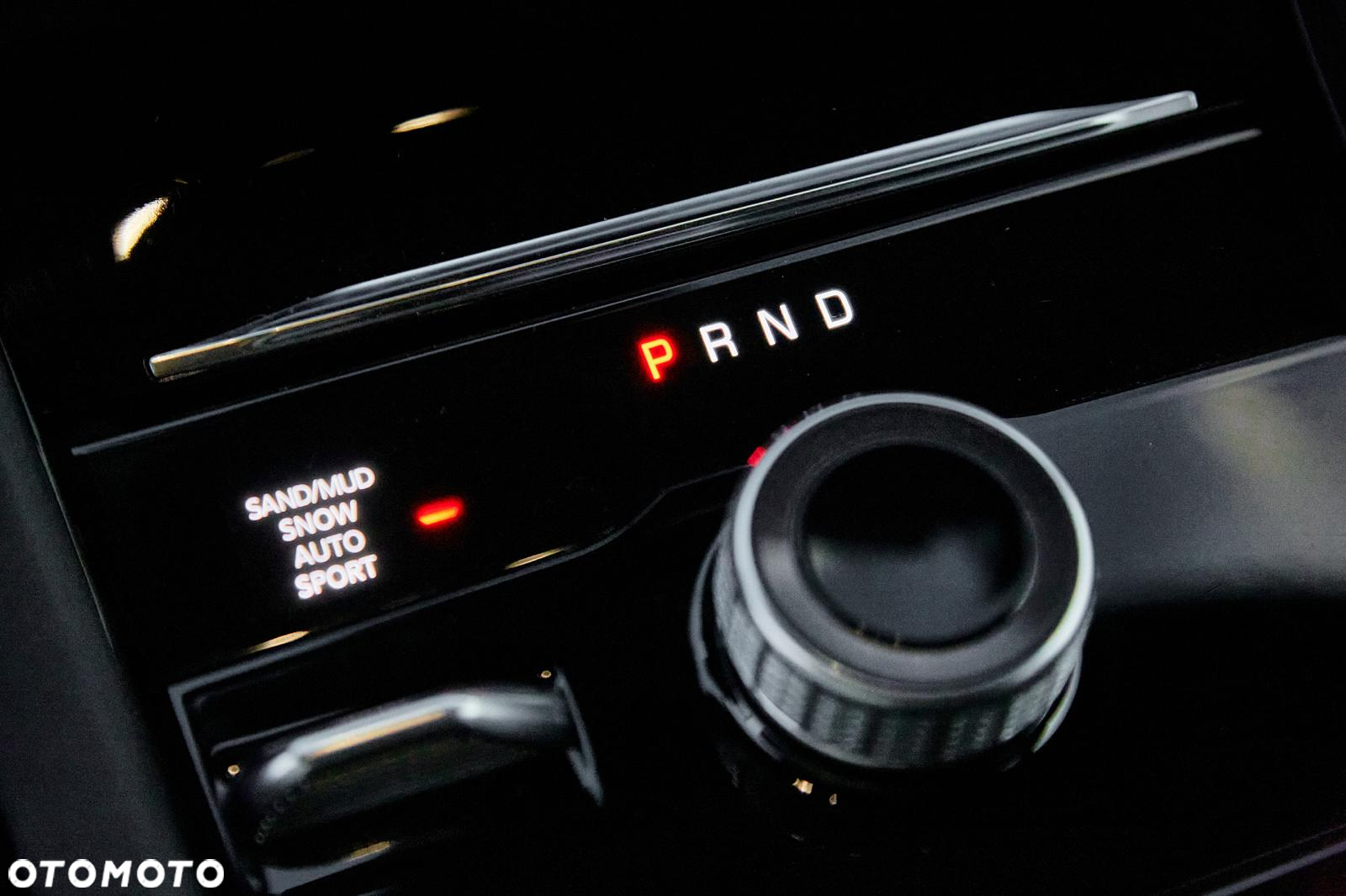 Jeep Grand Cherokee - 18