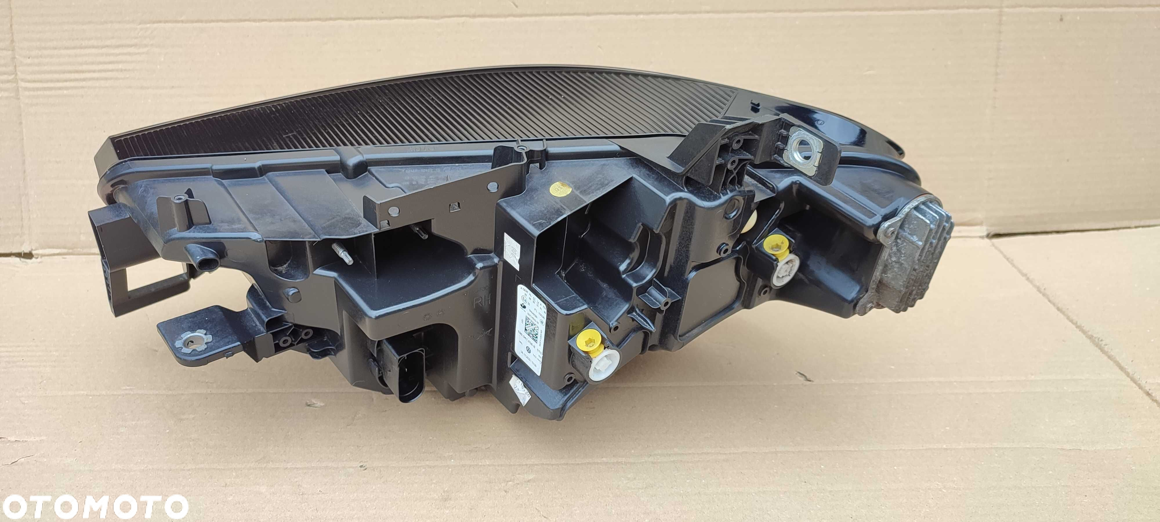 VW ID3 id3 10A lampa prawa przód full led super stan - 5
