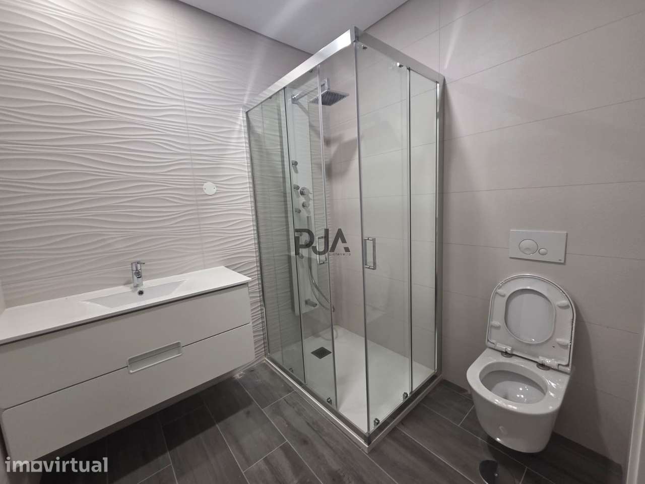 Apartamento T5 Duplex Novo, Jugueiros, Viseu - Grande imagem: 3/21