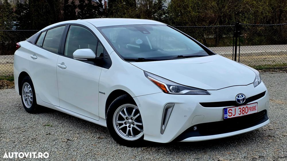 Toyota Prius Hybrid Executive - 15