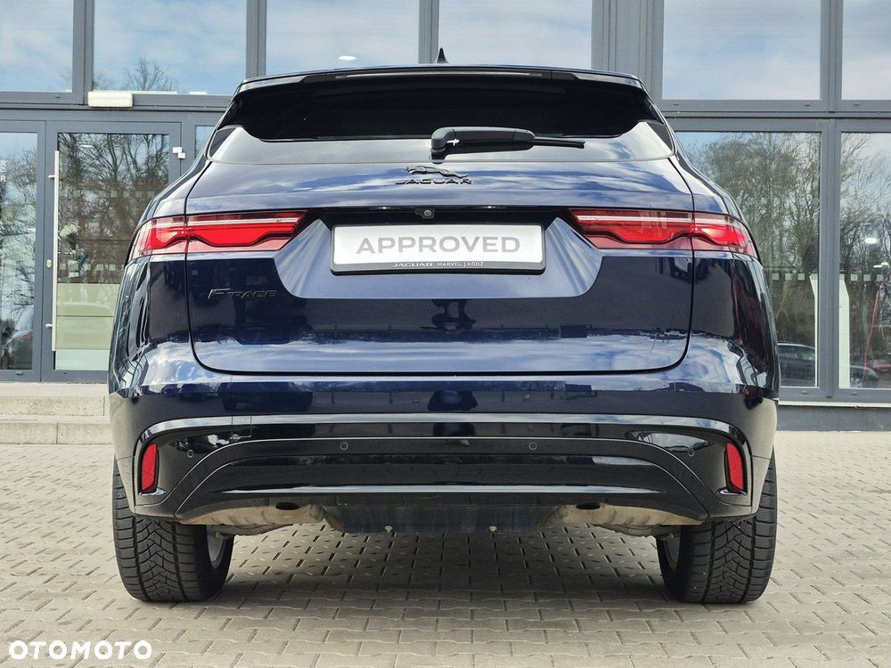 Jaguar F-Pace - 11