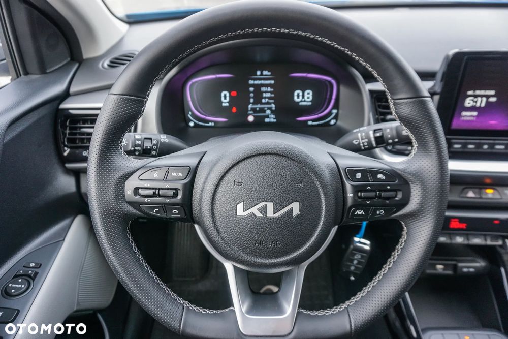 Kia Stonic 1.2 L - 11