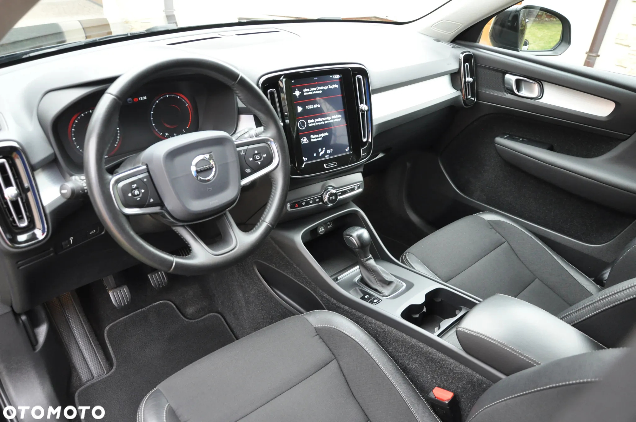 Volvo XC 40 T3 Momentum - 31