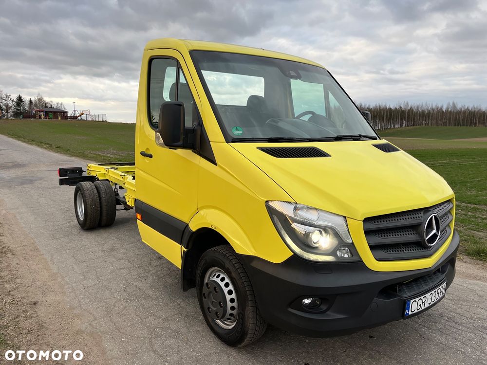 Mercedes-Benz Sprinter - 13