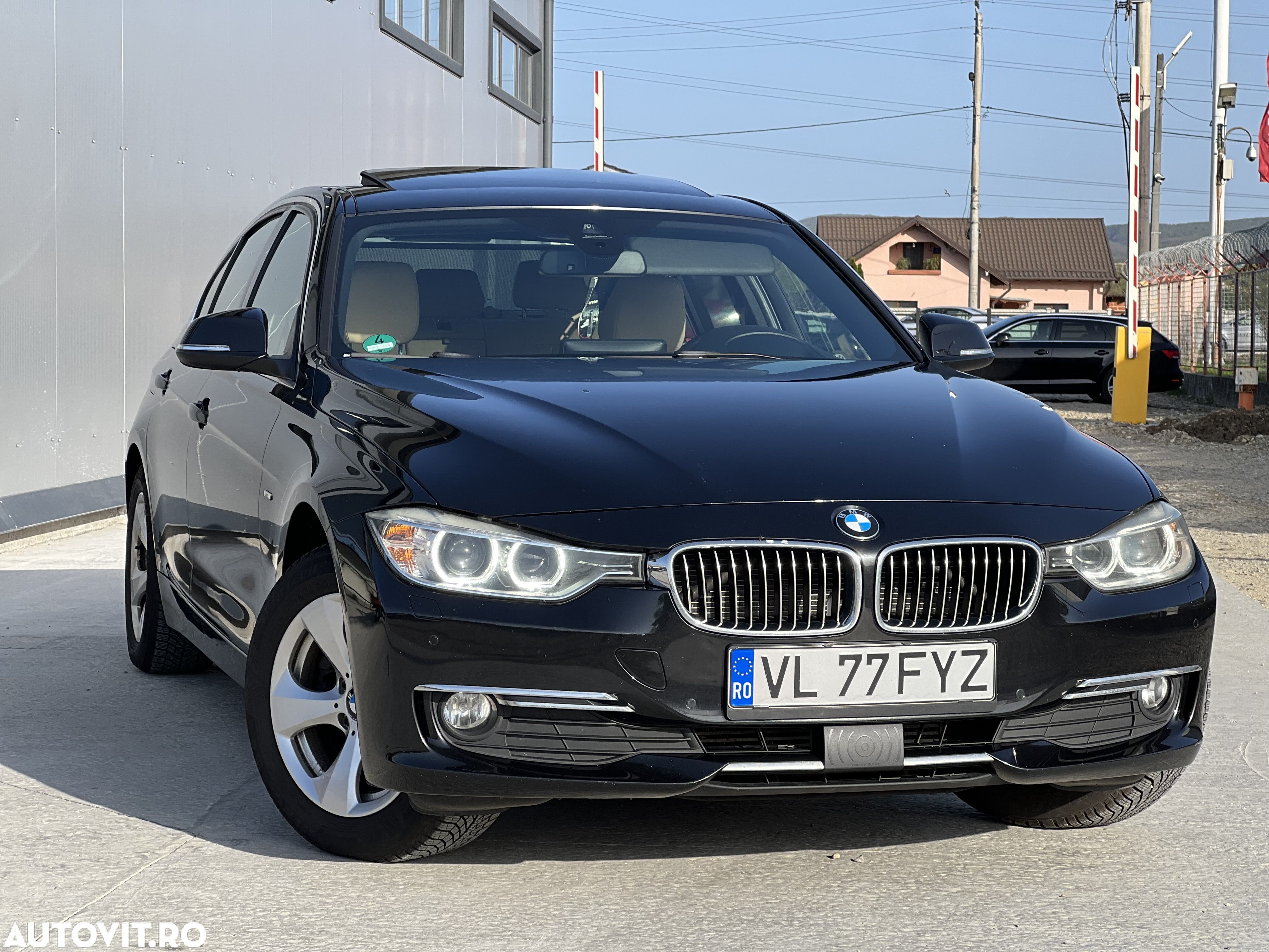 BMW Seria 3 320d Aut. Luxury Line - 1