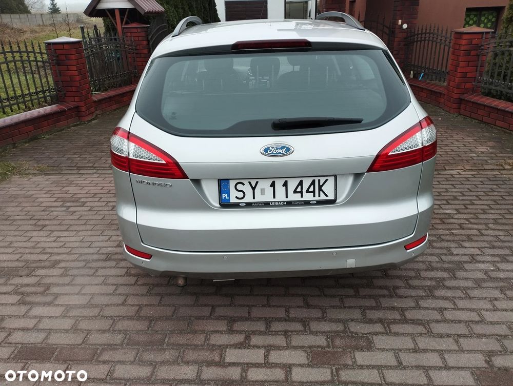 Ford Mondeo 2.0 Ghia - 5