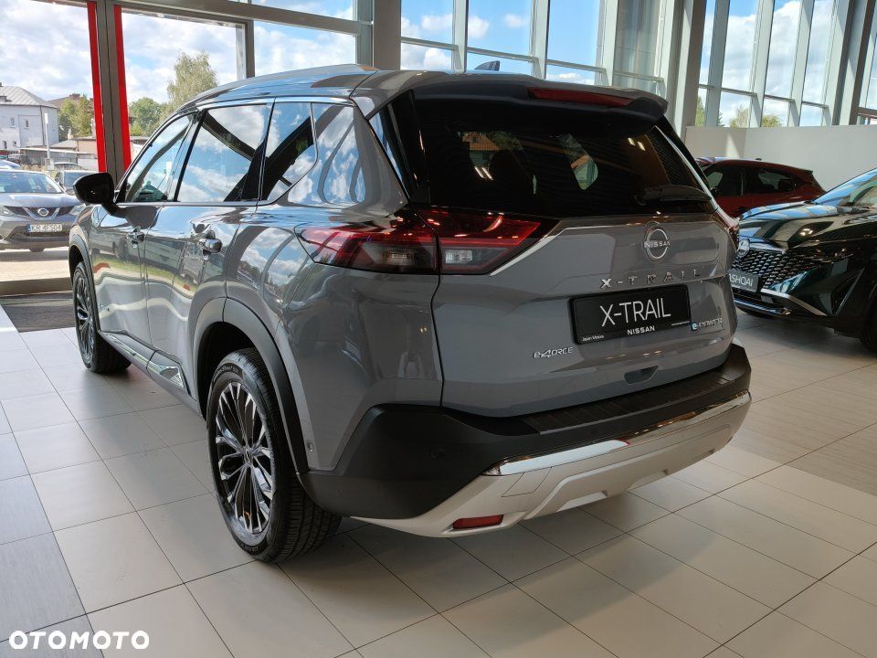 Nissan X-Trail - 4