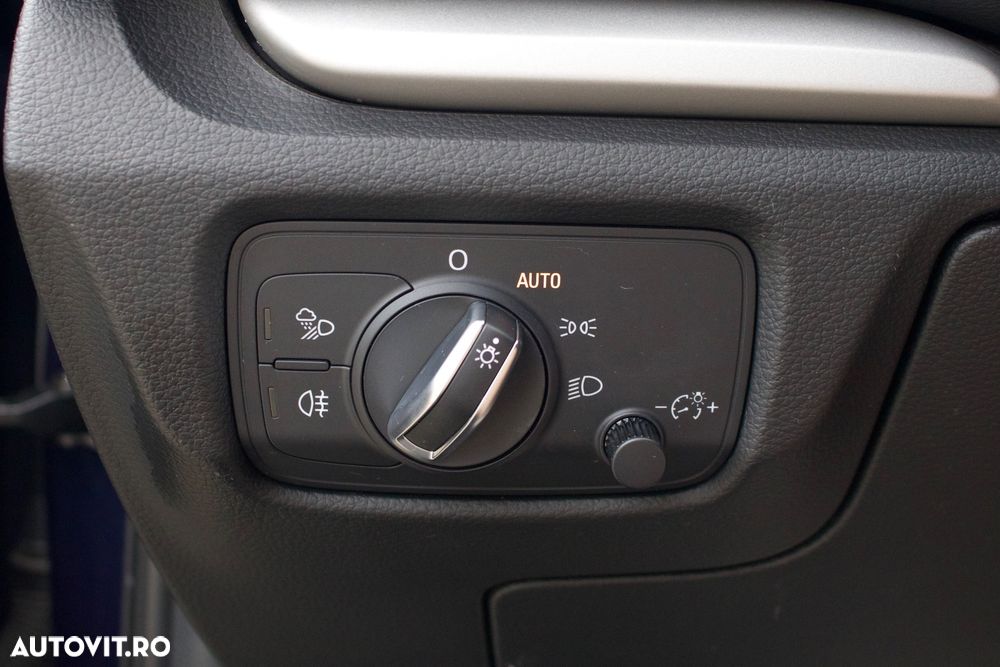 Audi A3 1.6 TDI S tronic Sport - 25