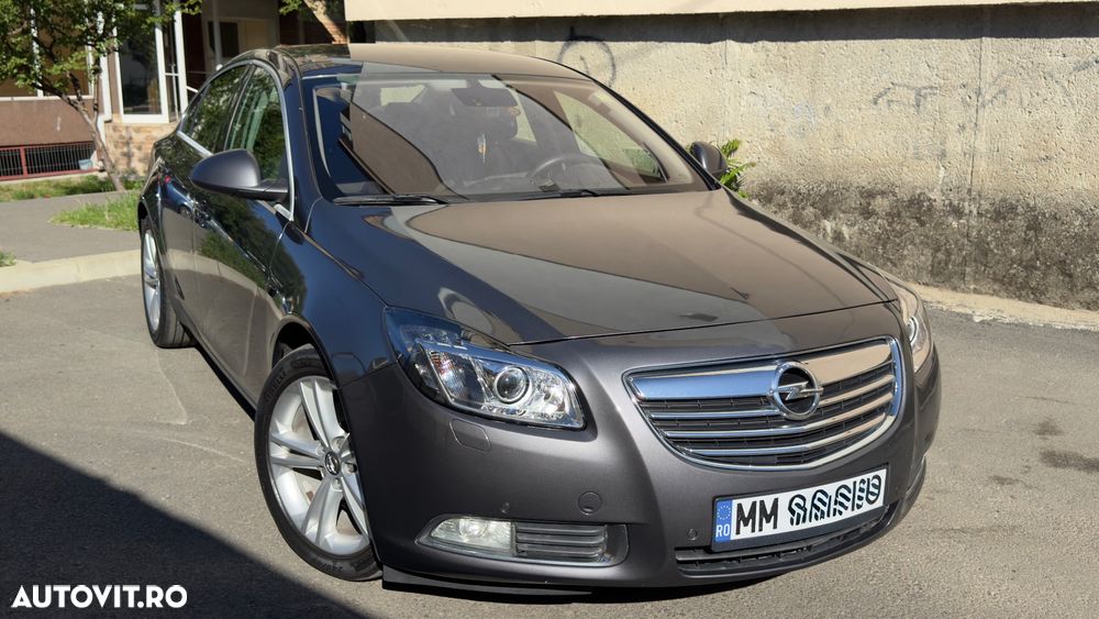 Opel Insignia 2.0 CDTI Cosmo - 1