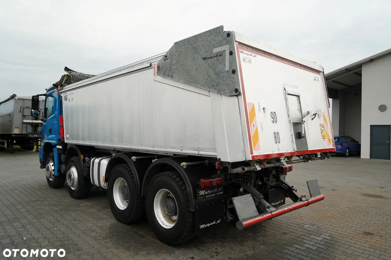 Mercedes-Benz AROCS 3243 / 8x4 / WYWROTKA 20m3 / TYLNOZSYP / EURO 6 / OPONY 100 % / ŁADOWNOŚĆ: 19,500 KG / HYDROKLAPA - 15