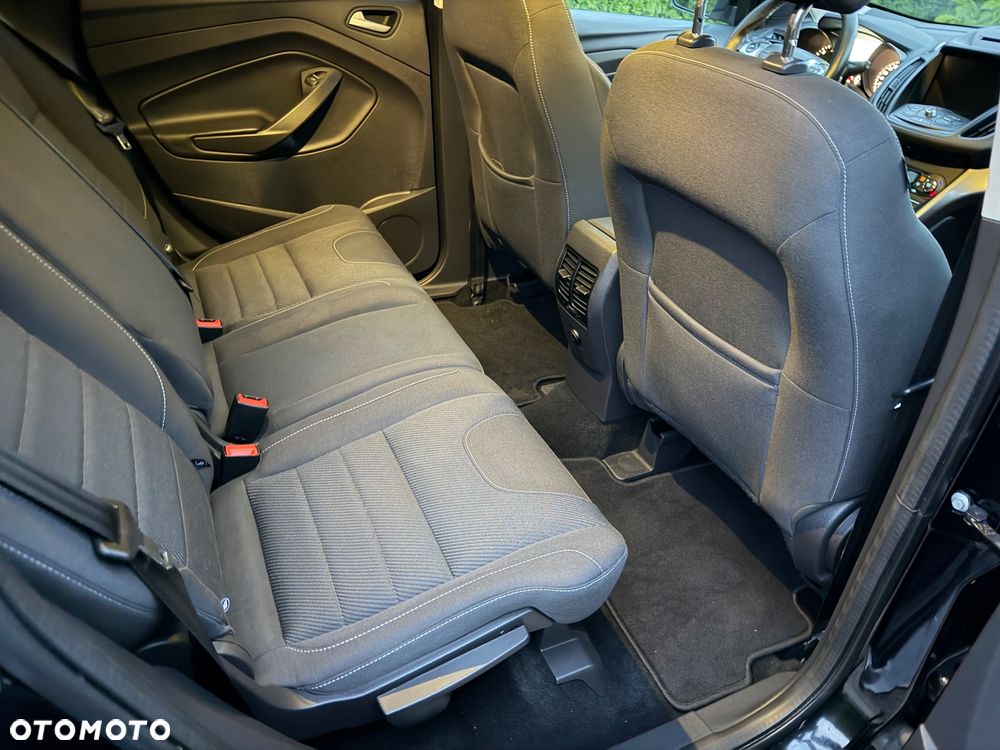 Ford Kuga - 5
