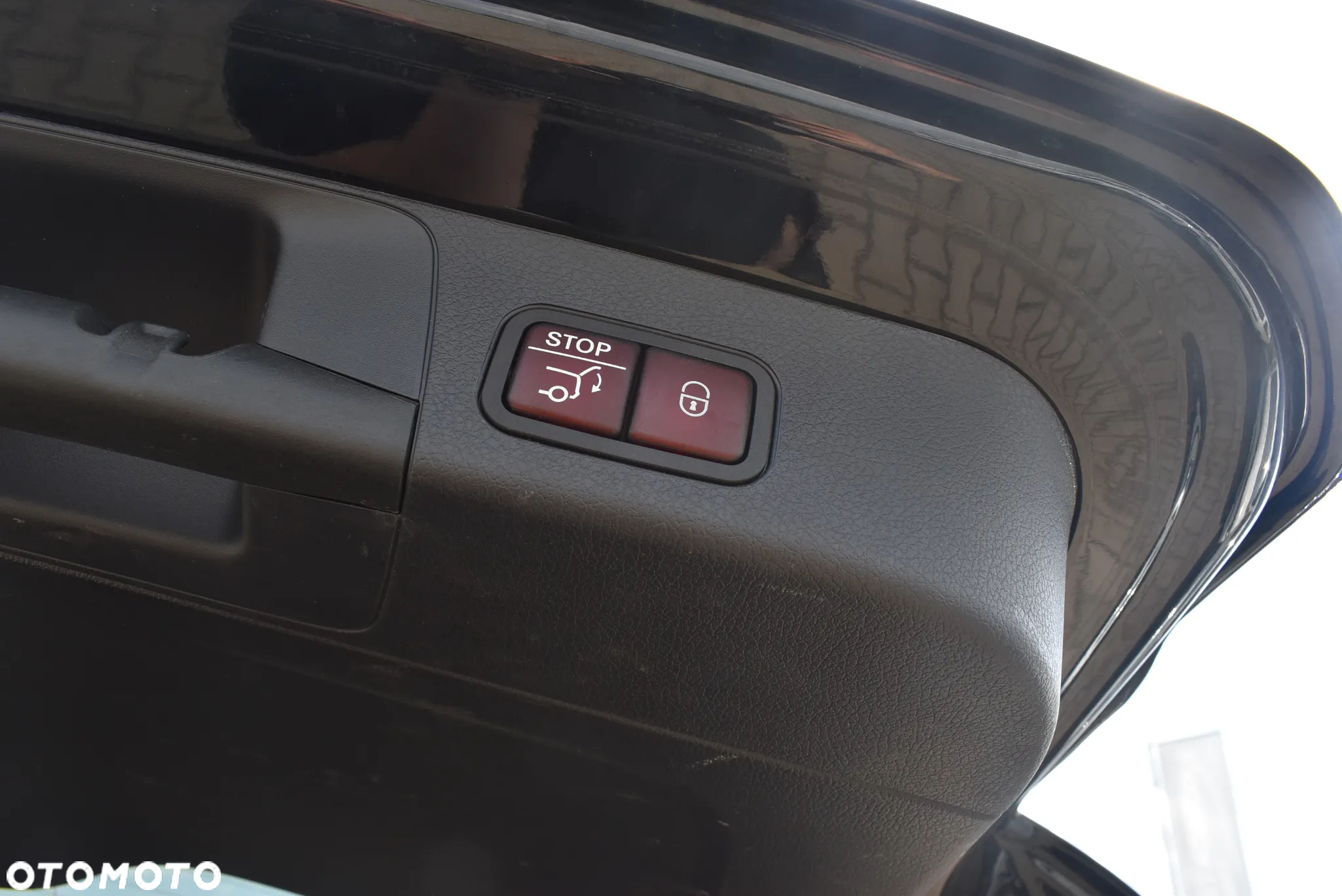 Mercedes-Benz GLB 200 d 4-Matic 8G-DCT - 15