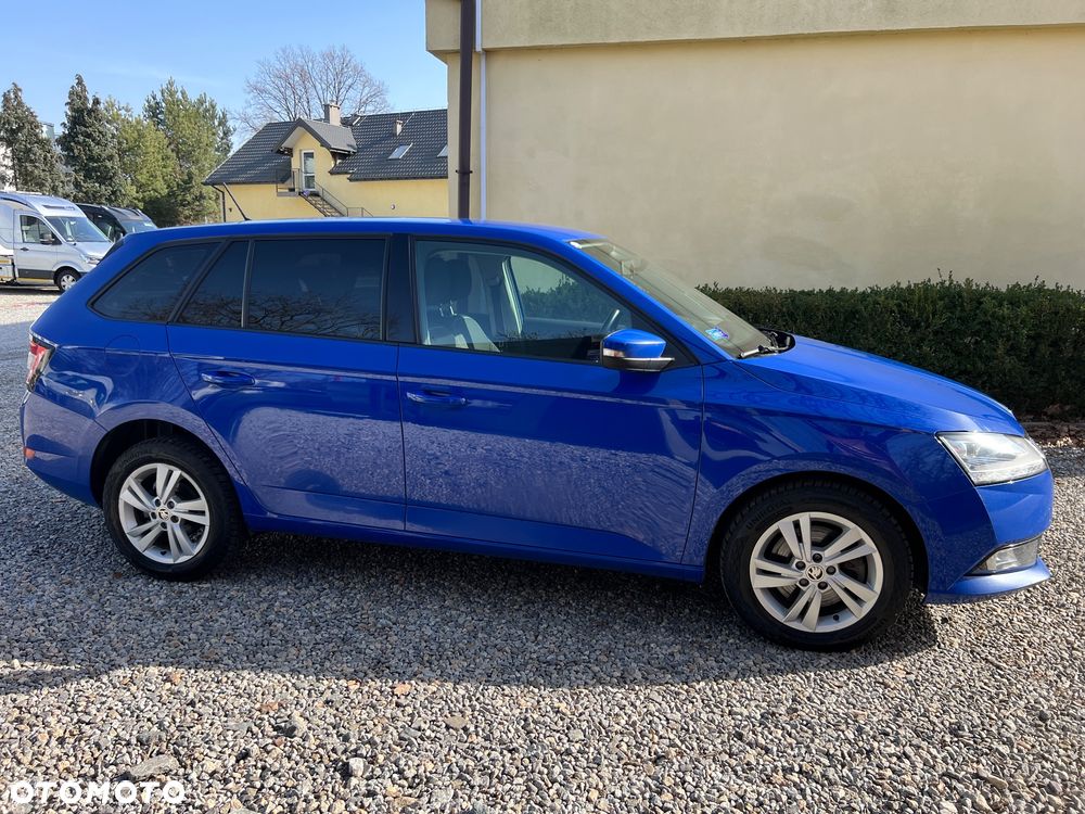 Skoda Fabia 1.0 TSI Style Color DSG - 8