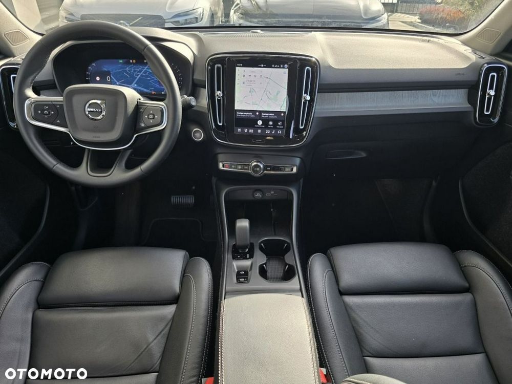 Volvo XC 40 B3 Core - 17