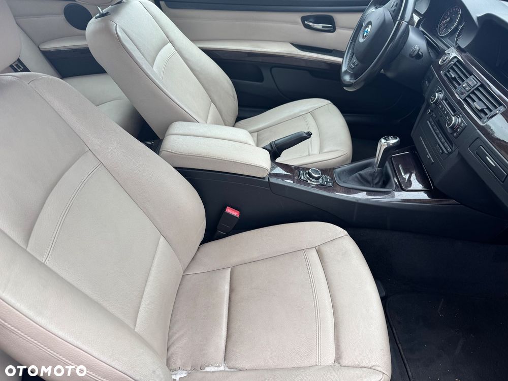 BMW Seria 3 320d DPF - 11