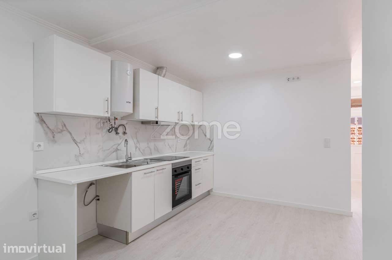 Moradia T2 transformada em T3 São Pedro - Grande imagem: 2/19