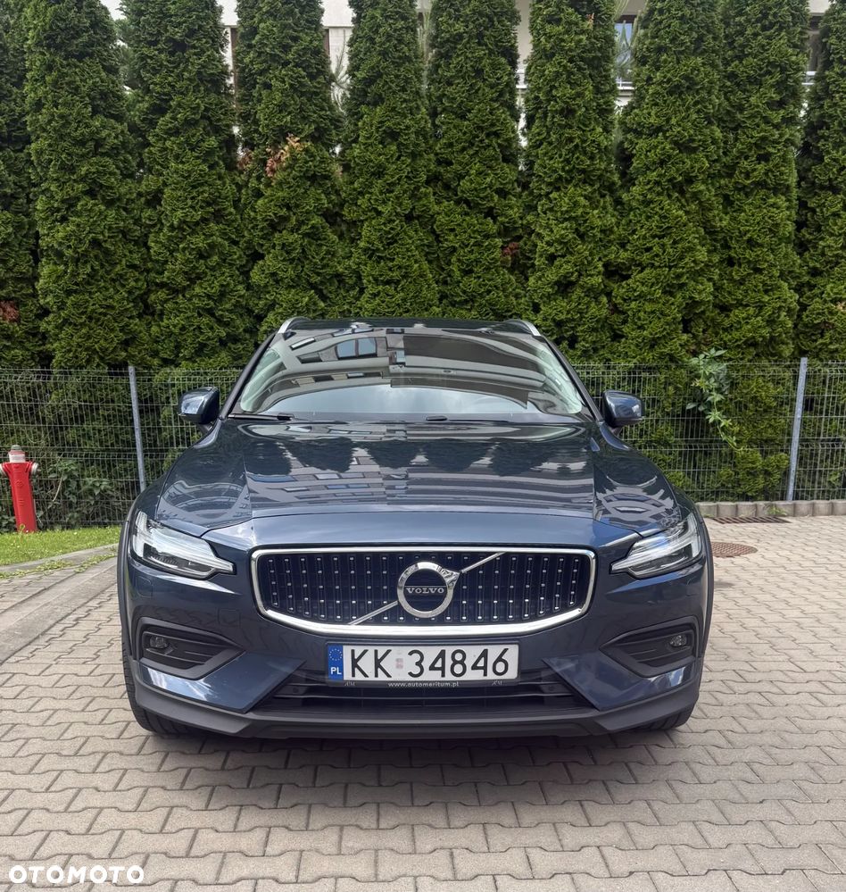 Volvo V60 B4 D Momentum Pro - 2