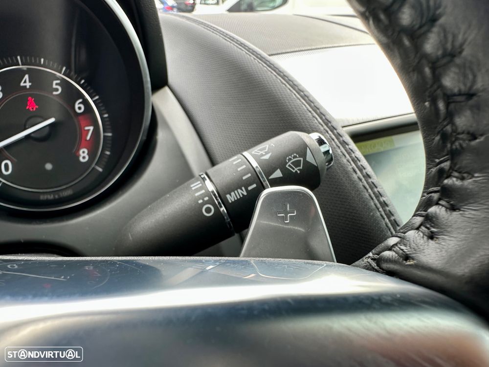 Jaguar F-Type 2.0 i4 R-Dynamic - 39