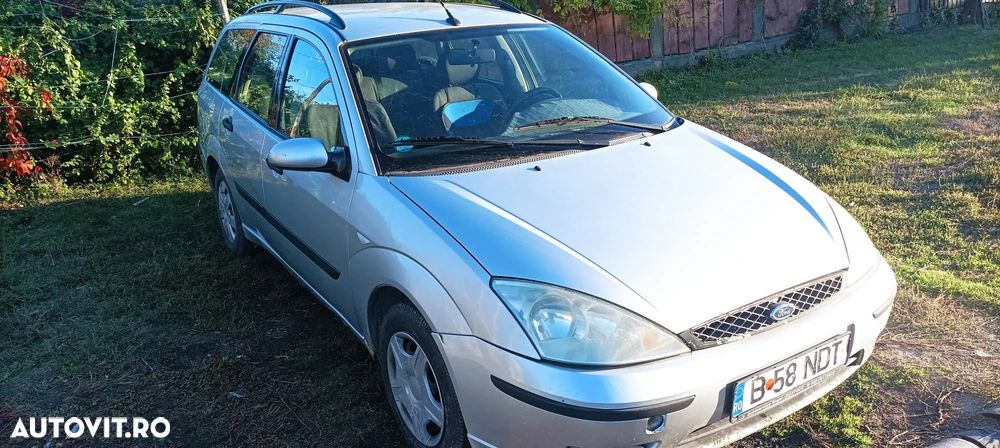 Ford Focus 1.6 16V Ambiente - 4